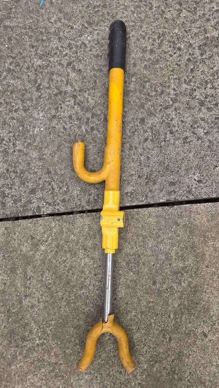 Photo of free Various items (Penilee G52) #2