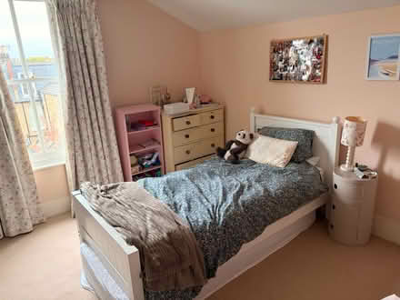 Photo of free Single bed frame white (Battersea Wandsworth SW11) #3