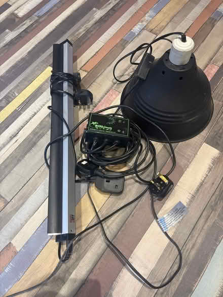 Photo of free Reptile set up lamps etc (Hanover, Brighton BN2) #1