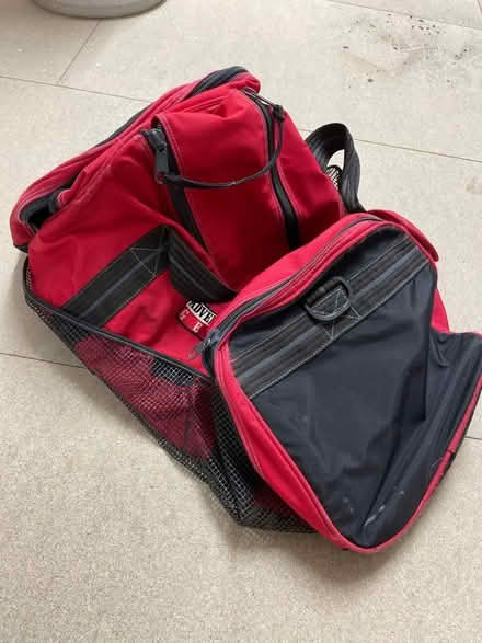 Photo of free Travel hold-all (St Albans AL3) #1