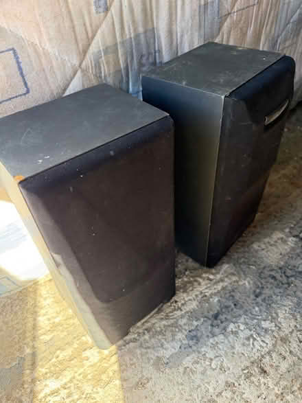 Photo of free Speakers (JP,Bracknell RG12) #3