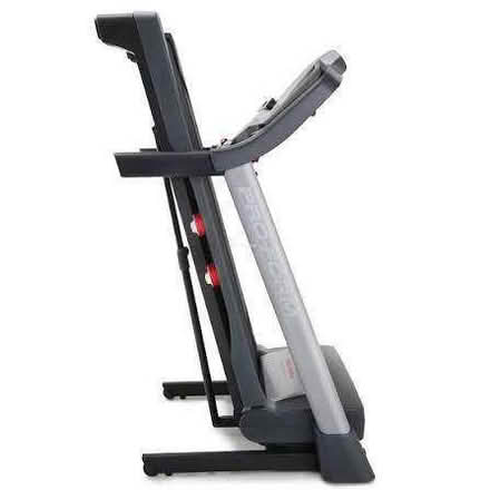 Photo of free Treadmill: Pro-form Performance 950 (Auchterarder PH3) #2