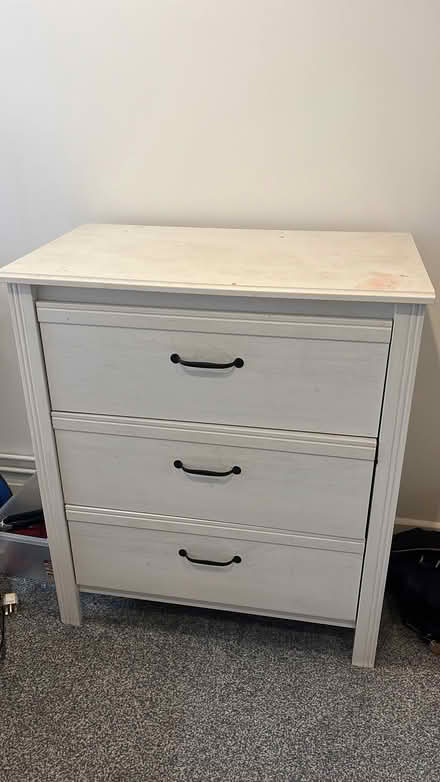 Photo of free Chest of drawers (Newington Green N1) #1
