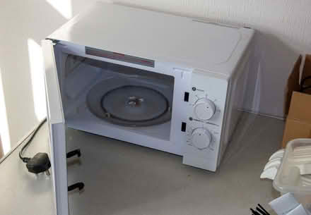 Photo of free Small Microwave oven (Western Park LE3) #2