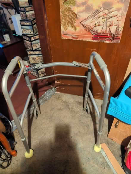 Photo of free Walker (Annville, PA 17003) #1