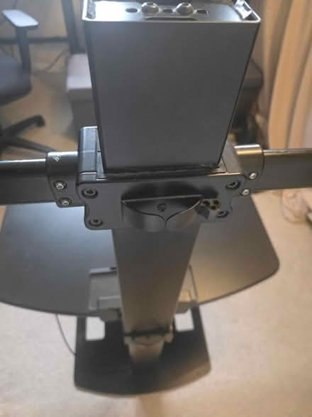 Photo of free Yo yo go 2 desk dual monitor (Elmers End BR3) #4