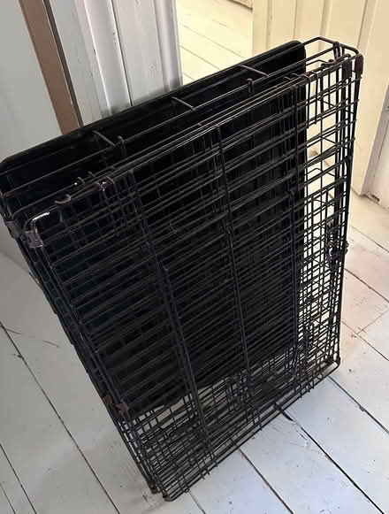 Photo of free Medium sized dog crate (Warwick CV34) #1