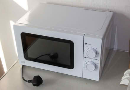 Photo of free Small Microwave oven (Western Park LE3) #1