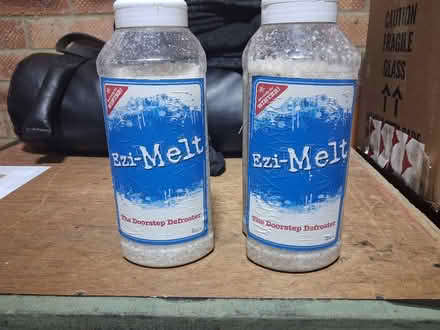 Photo of free Eze Melt salt for snow and ice (Didcot OX11) #1