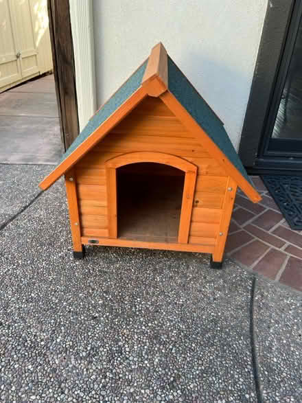Photo of free Dog House (Bascom & Hamilton) #2