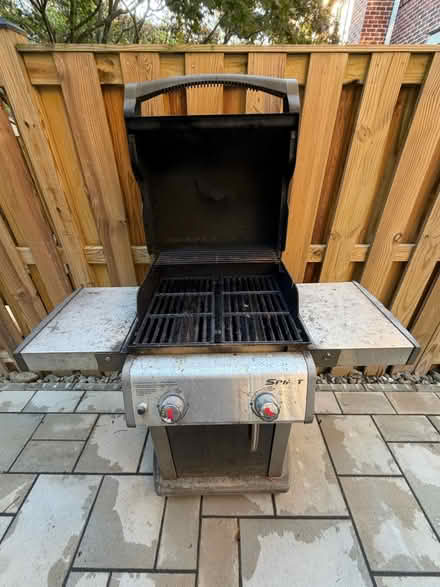 Photo of free Weber Spirit Gas Grill (Rosslyn) #2