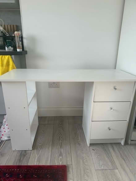 Photo of free Table (Kingsbury NW9) #1