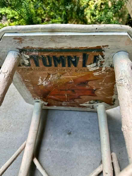 Photo of free Side table/plant stand (Aurora) #2