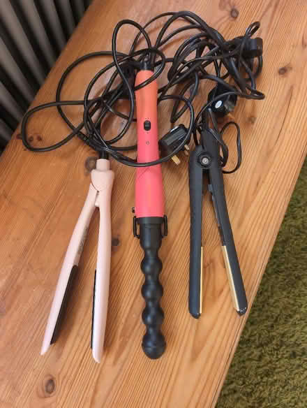 Photo of free Hair straighteners and curling tongs (Combe Down BA2) #1