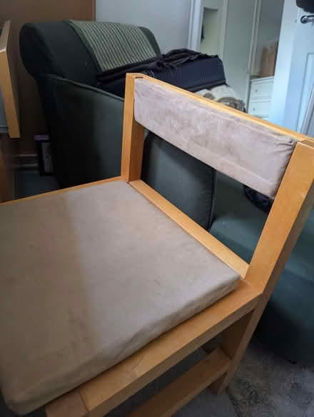 Photo of free Solid Wood Desk / Dressing Table & Chair (Heaton Mersey SK4) #3