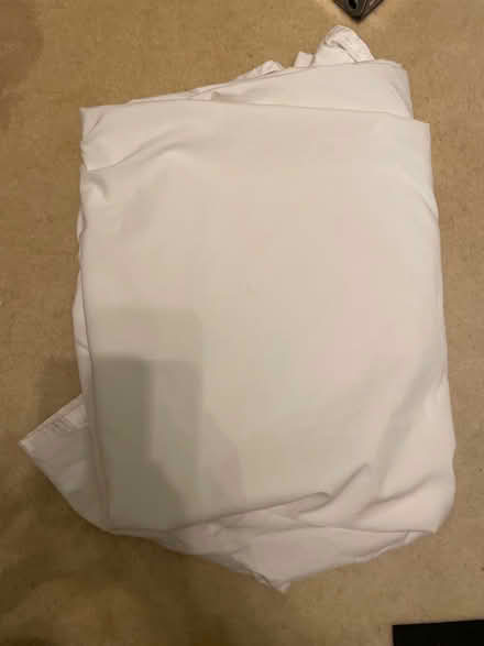 Photo of free White fitted sheet - single bed (Tilehurst RG30) #1