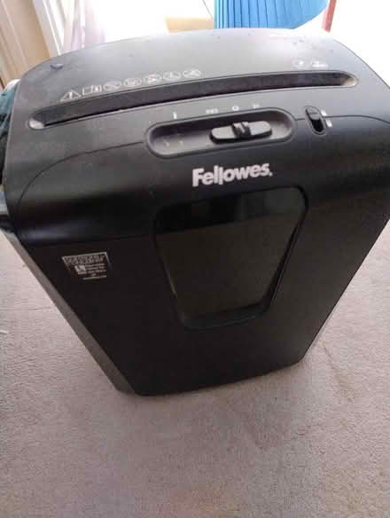 Photo of free Fellows paper shredder (Leigh RH2) #1
