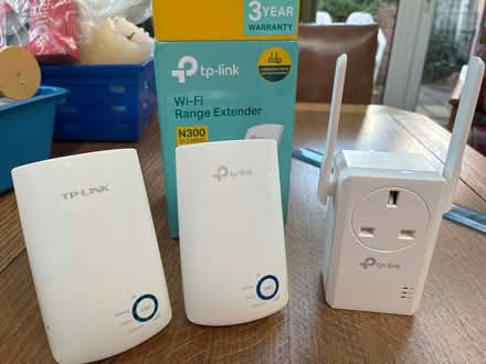Photo of free WiFi range extenders (Great Boughton CH3) #1