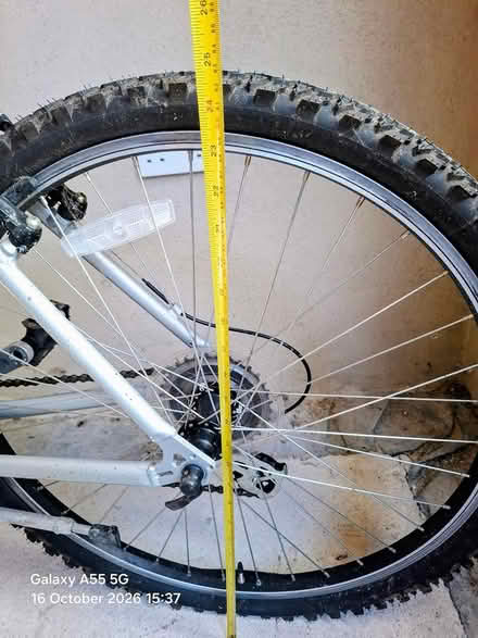Photo of free Giant teen's bicycle (Near Bath BA2) #2