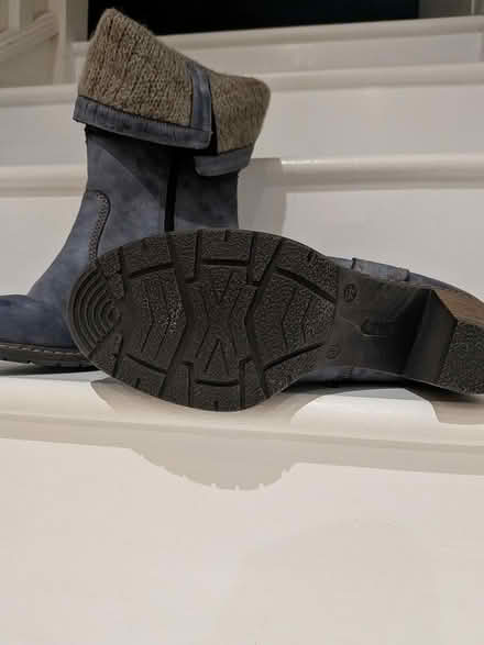 Photo of free Size 6 boots (Boxmoor HP1) #1