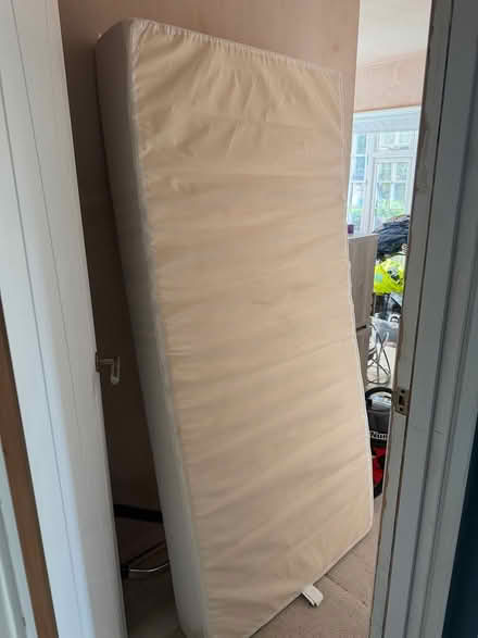 Photo of free Single mattress (Farnborough gu14) #1