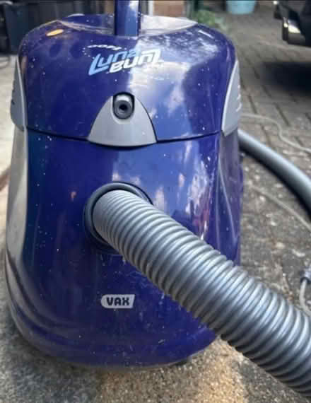 Photo of free VaX Luna carpet washer (Welwyn Garden City AL7) #1