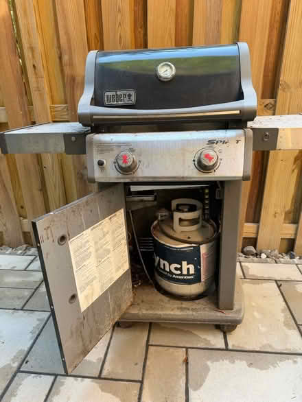Photo of free Weber Spirit Gas Grill (Rosslyn) #1