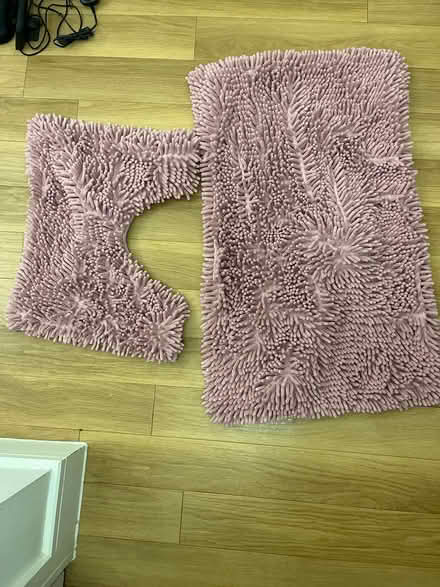 Photo of free Pink fluffy bath mat set (E5 Harry Zeital Way) #1