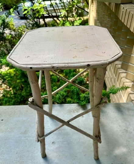 Photo of free Side table/plant stand (Aurora) #1