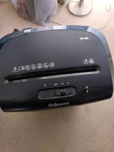 Photo of free Fellows paper shredder (Leigh RH2) #2