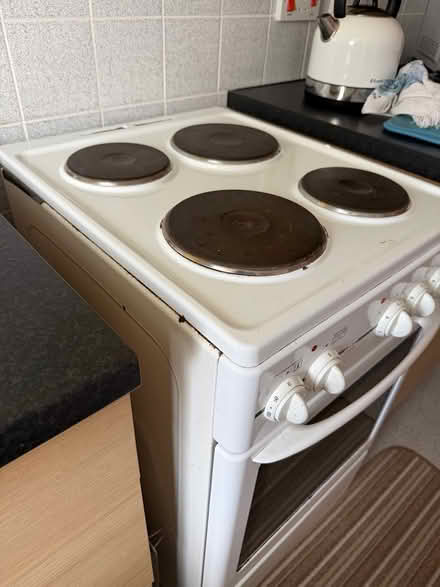 Photo of free Glen electric oven (Bh91eq) #3