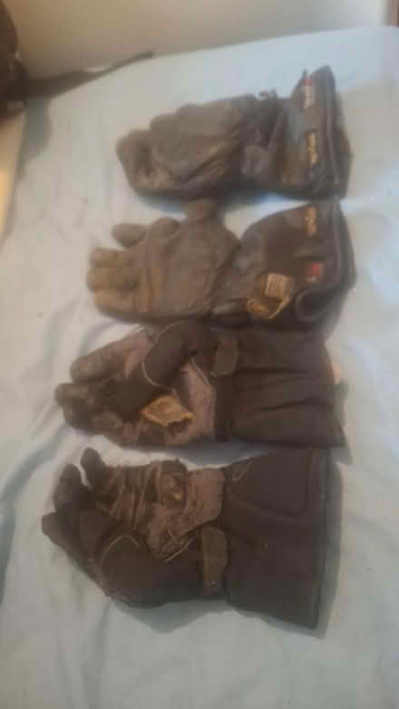 Photo of free Motor bike clothing & tank bag (Bridgend CF31) #3