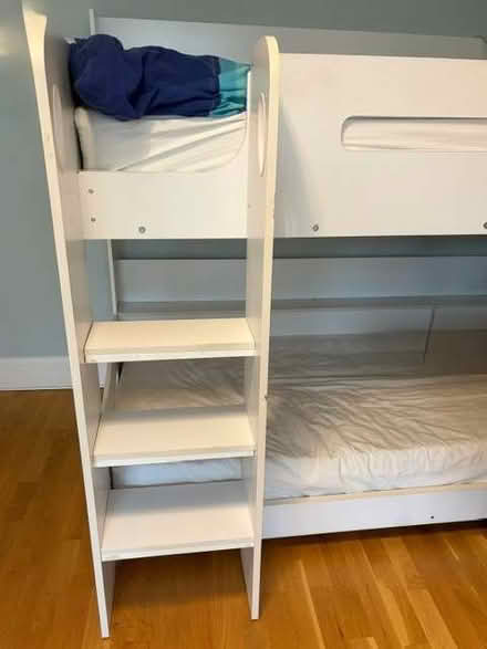 Photo of free White Single Bunk Bed Frame & 2 Mattresses – Fair Condition (Forest Hill SE23) #2