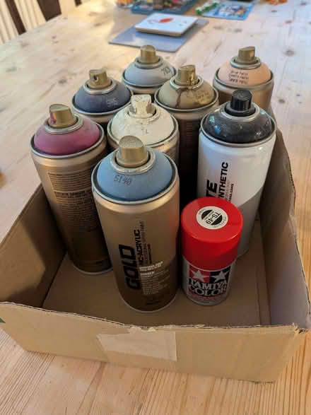 Photo of free Montana Gold spray paints (Weetwood LS16) #1