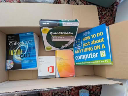 Photo of free Software and books (Barton TQ2) #1