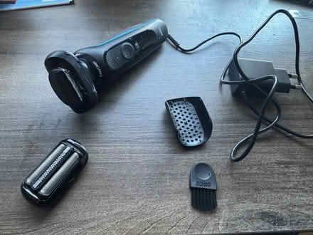 Photo of free Braun Easyclean S5 electric shaver (Thistleboon SA3) #2