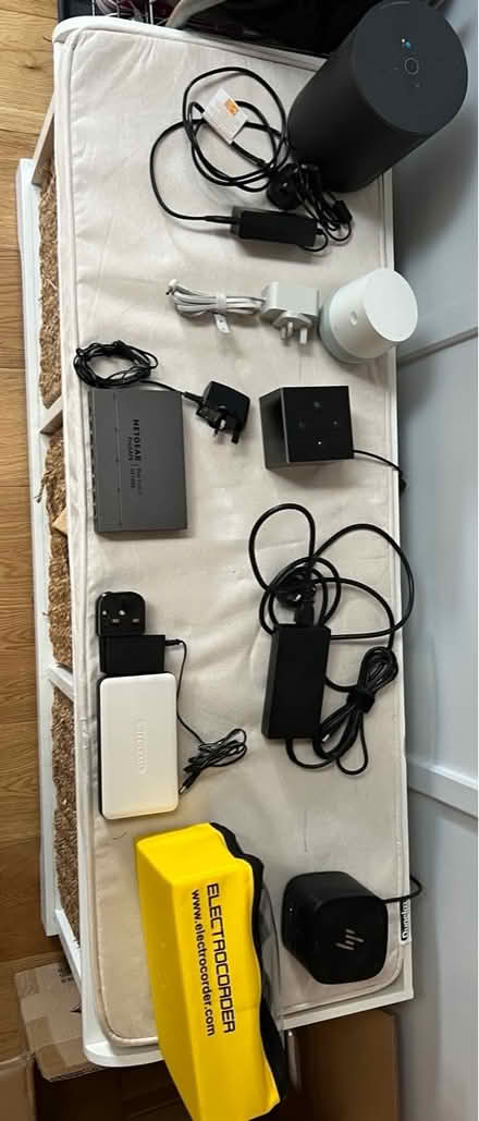 Photo of free Box of gadgets (Willen Park MK15) #1