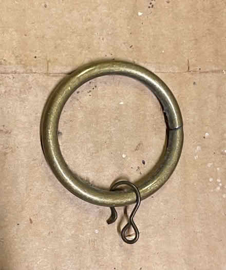 Photo of free Curtain pole 9ft (Hart GU51) #2