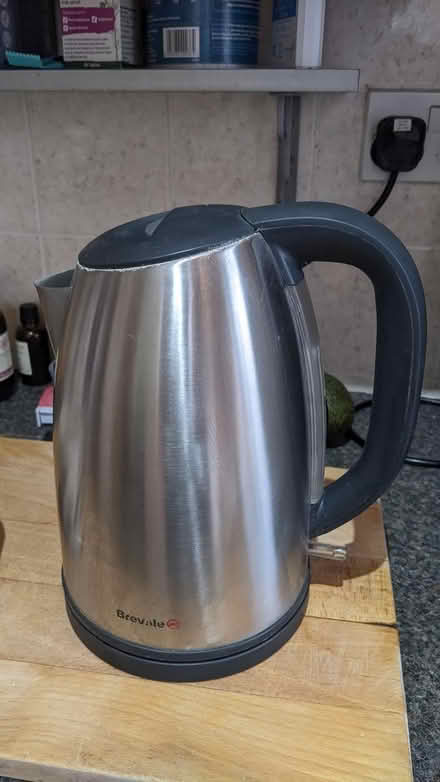 Photo of free Kettle (west side of Horsham RH12) #1