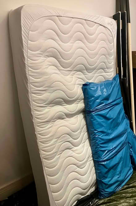 Photo of free Maxitex Nirvana Pocket Sprung Mattress - Small Double (Cricklewood NW2) #1