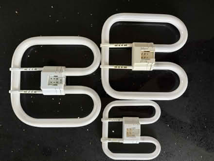Photo of free 28w 2pin & 4pin & 16w 4pin (Hawkinge CT18) #1