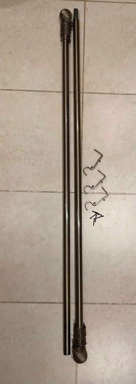 Photo of free Curtain pole 9ft (Hart GU51) #1