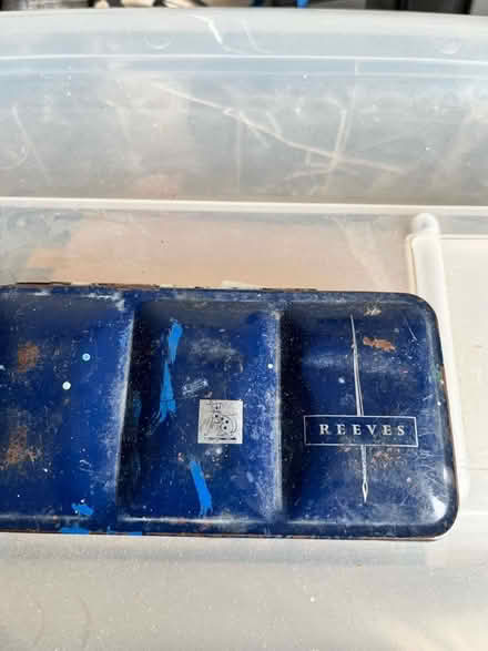 Photo of free reeves portable watercolour set (Hoddesdon EN11) #1