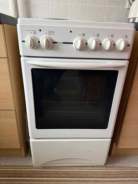 Photo of free Glen electric oven (Bh91eq) #2