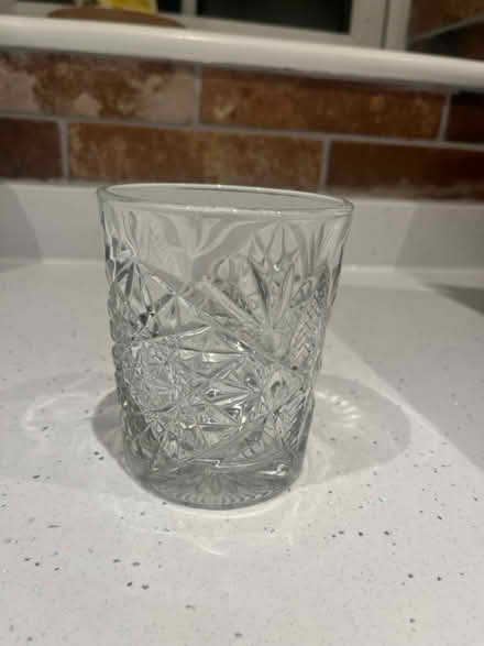 Photo of free 8 x glasses (OX14) #1