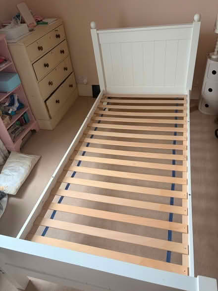 Photo of free Single bed frame white (Battersea Wandsworth SW11) #2