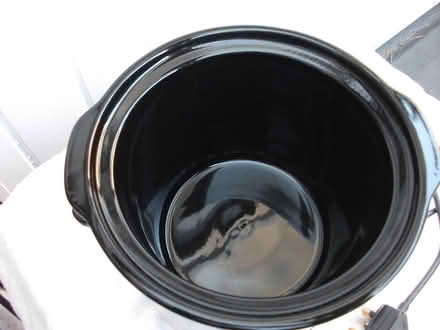 Photo of free Hinari Slow Cooker 3.5 ltr Ex’ Cond (ME16 - Allington) #2