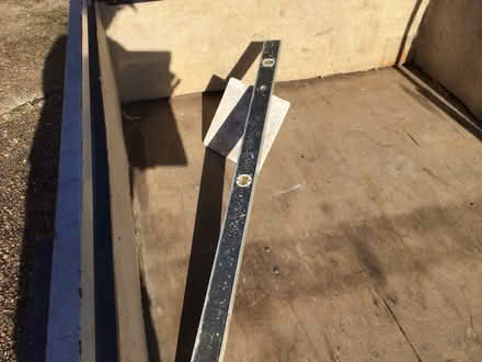 Photo of free Spirit level / plasterers’ hawk (California IP4) #1