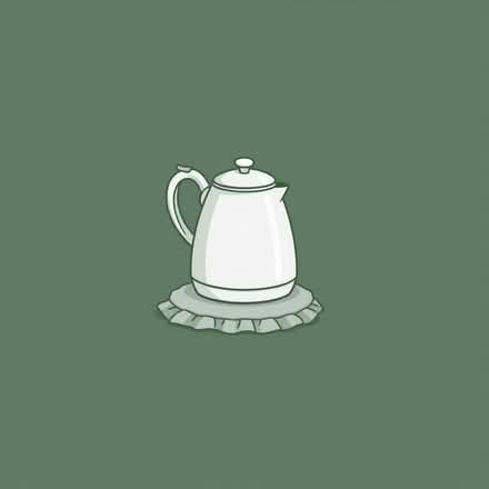 Photo of Kettle, warm rug, air fryer (Stepney E14) #1