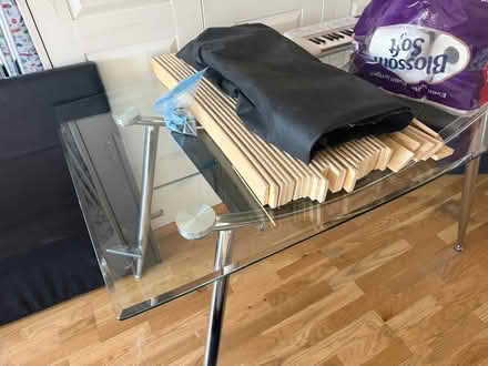 Photo of free Glass table (Greenford ub6) #2